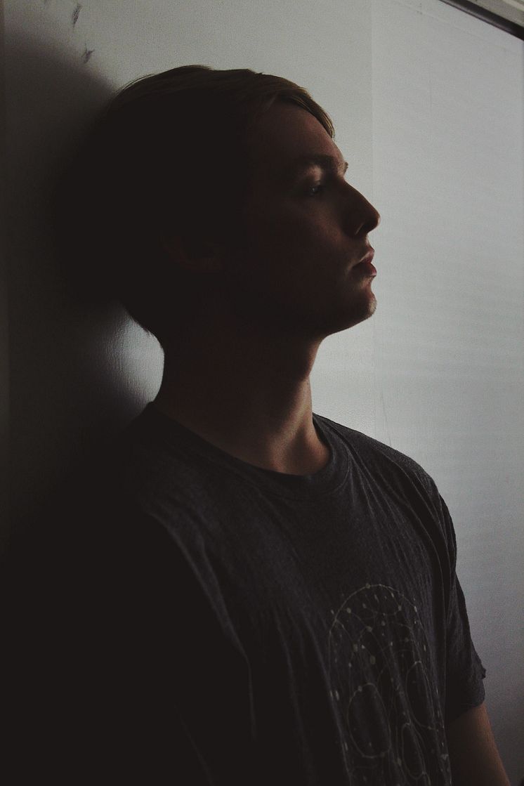 solemn-863667_1920.jpg