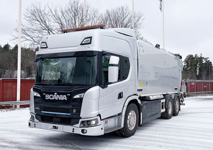 Scania 23 L renhållningsfordon provkörning.jpg