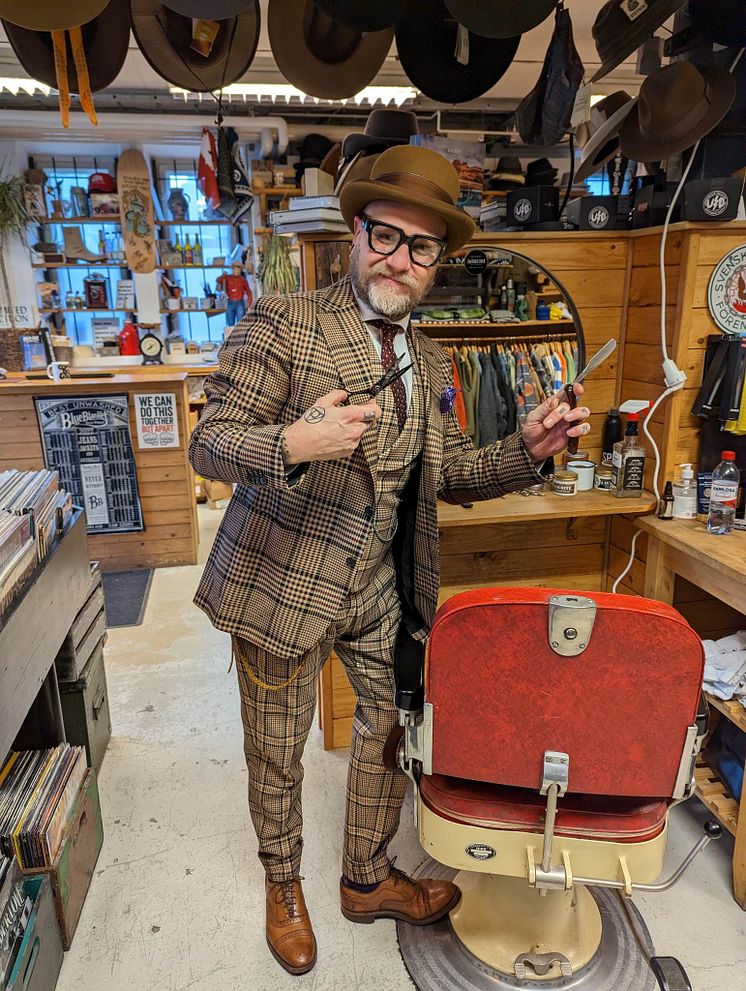 Magnus-Barber-HepCat-Store.jpg