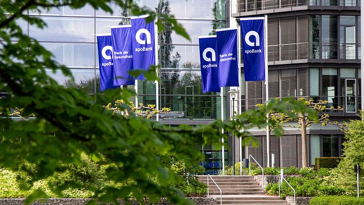 Bäume vor der apobank-Zentrale 