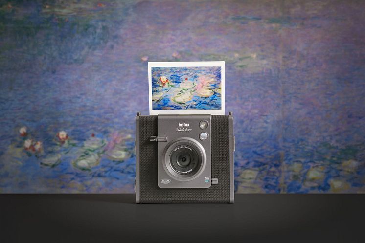 large-instax WIDE Evo_stills.jpg