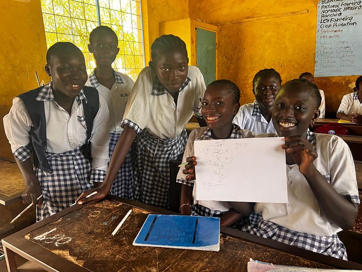 Aiducatius St Martin's School Gambia Students.jpg