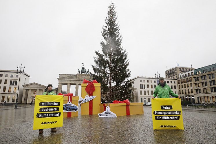20241206_Protest in Berlin Milliardärssteuer_GP0SU3SP1.jpeg