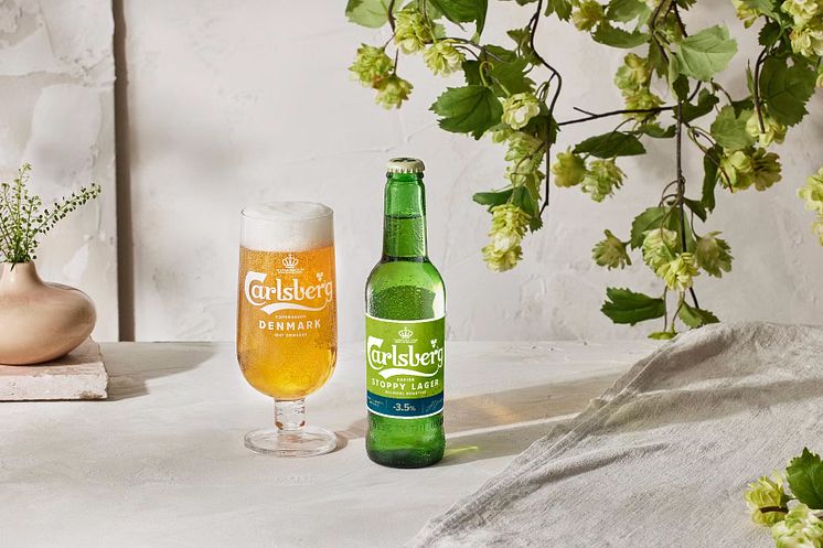 Carlsberg-hoppy-lager-104_PRESSBILD_1_WHITE.jpg