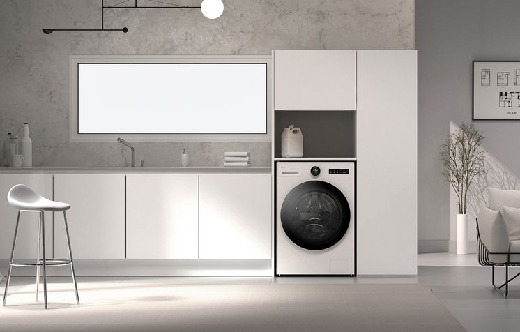 LG 25-inch Washer_LCD_Lifestyle_F (1).jpg