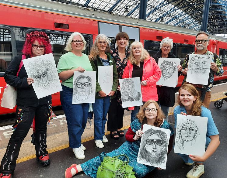 Eight lucky art enthusiasts were treated to a two-hour lesson on board the Gatwick Express, led by Brighton-based artist, Sara Reeve