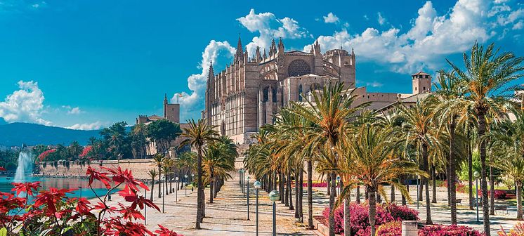 catedral-palma-mallorca-s1473983906.jpg