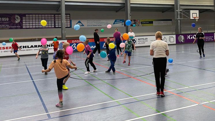 Lehrkräftefortbildung „Handball in der Schule“ bringt noch mehr Teamarbeit, Fairness und Kommunikationsfähigkeit in den Sportunterricht