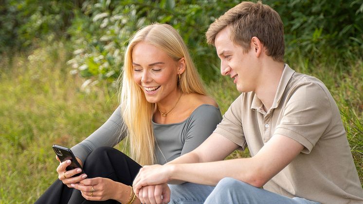 Duni Whatsapp Smartphone.jpg