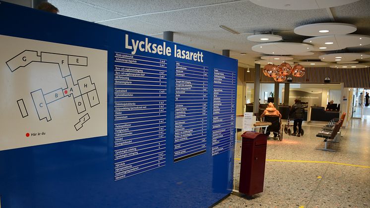 Lycksele lasarett centralhallen.jpg