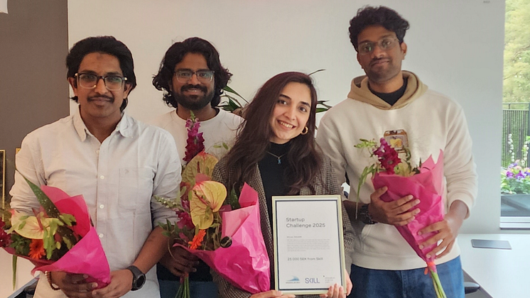 Team SQUARE (Prajwal Mahesh Palled, Deepak A Bellikatti, Zainab Fatima Bokhari, Aditya Mocherla).png