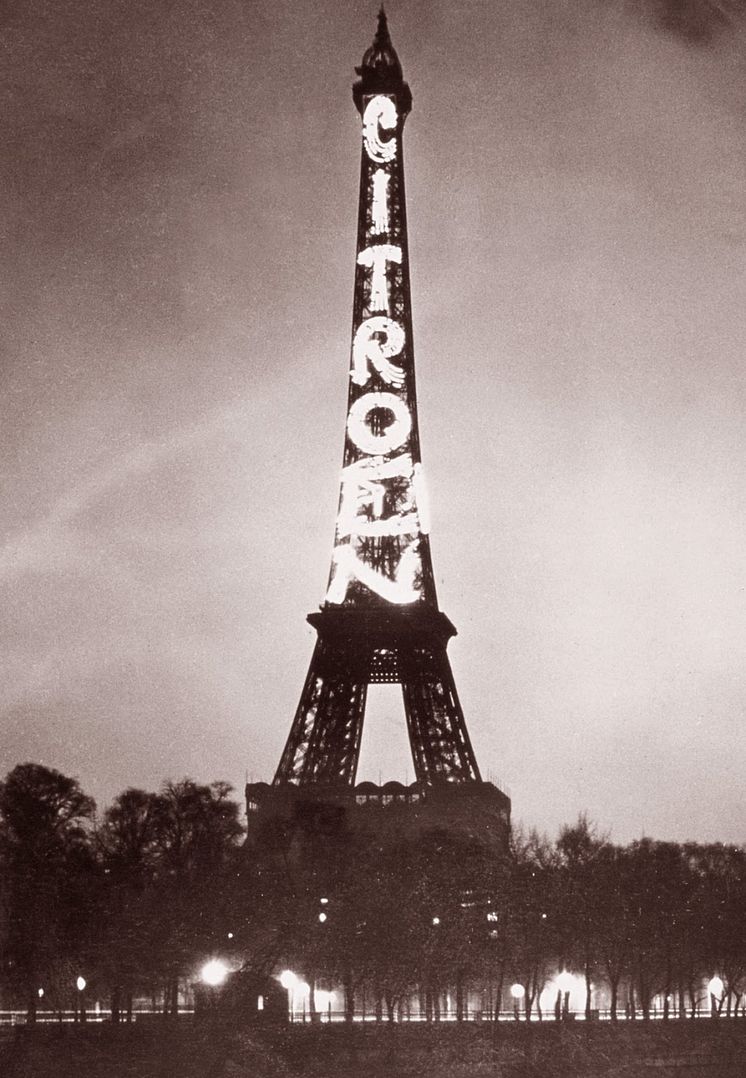 citroenc3eiffel02-6273b3247fd34.jpeg