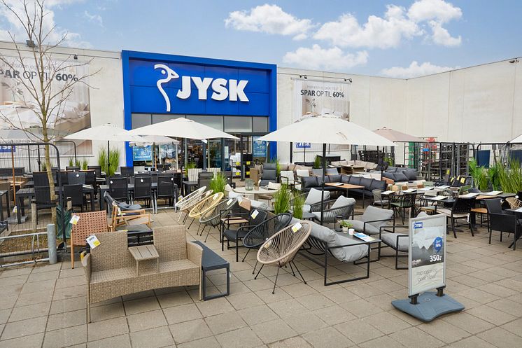 JYSK storefront garden.jpg