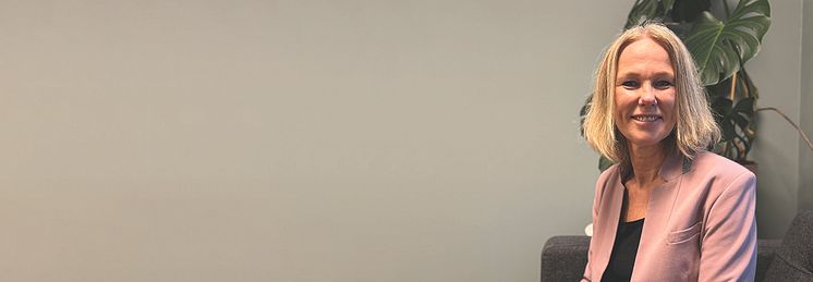 Karine header.jpg