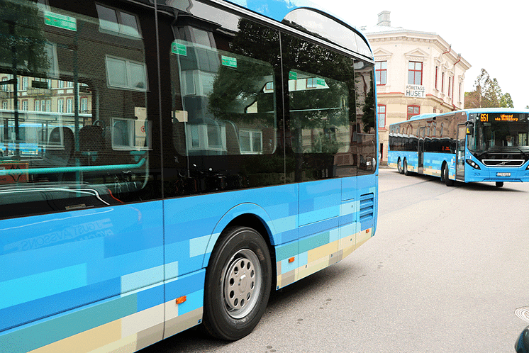 Två bussar i Varberg