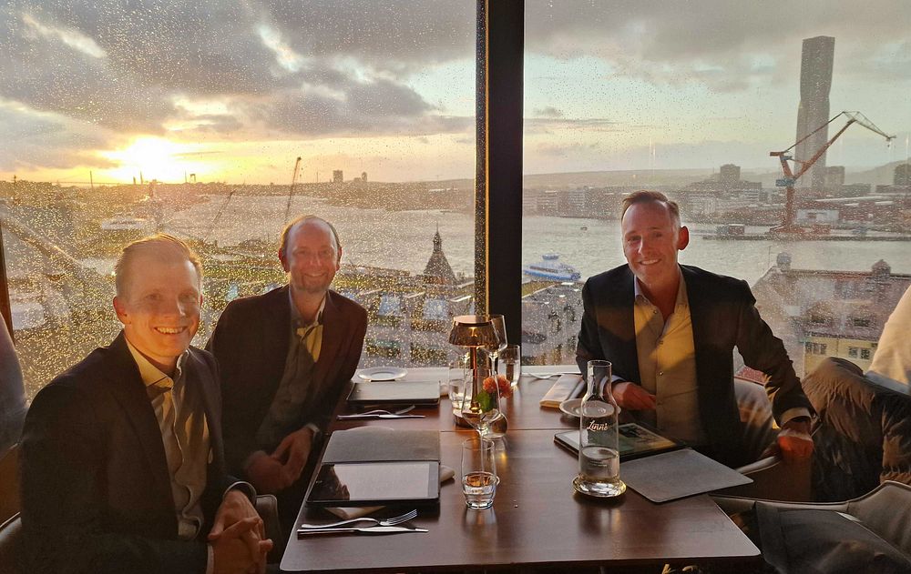 View Skybar & Restaurant