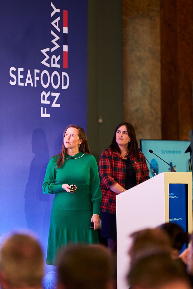 Synne Guldbrandsen, Marketing Manager at the Norwegian Fishermen’s Sales Organization, and Josefine Voraa, Seafood Analyst at the NSC at the UK Summit 2025.