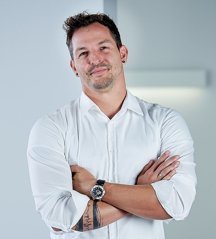 Dominik Roth, LTS Sales Manager und Projektleiter Lichtsanierung bei Meckatzer Löwenbräu.