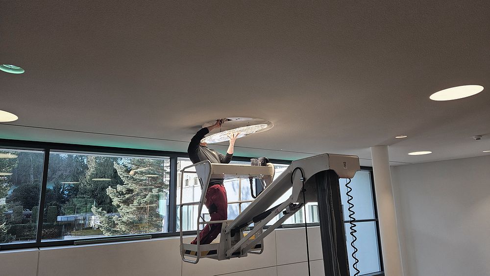 LTS Licht & Leuchten GmbH. Lighting renovation at Meckatzer Löwenbräu, Heimenkirch.