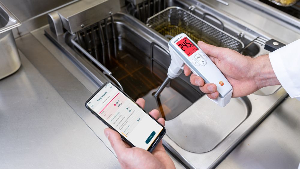 testo 270 BT – frityroljemätare med app-anslutning