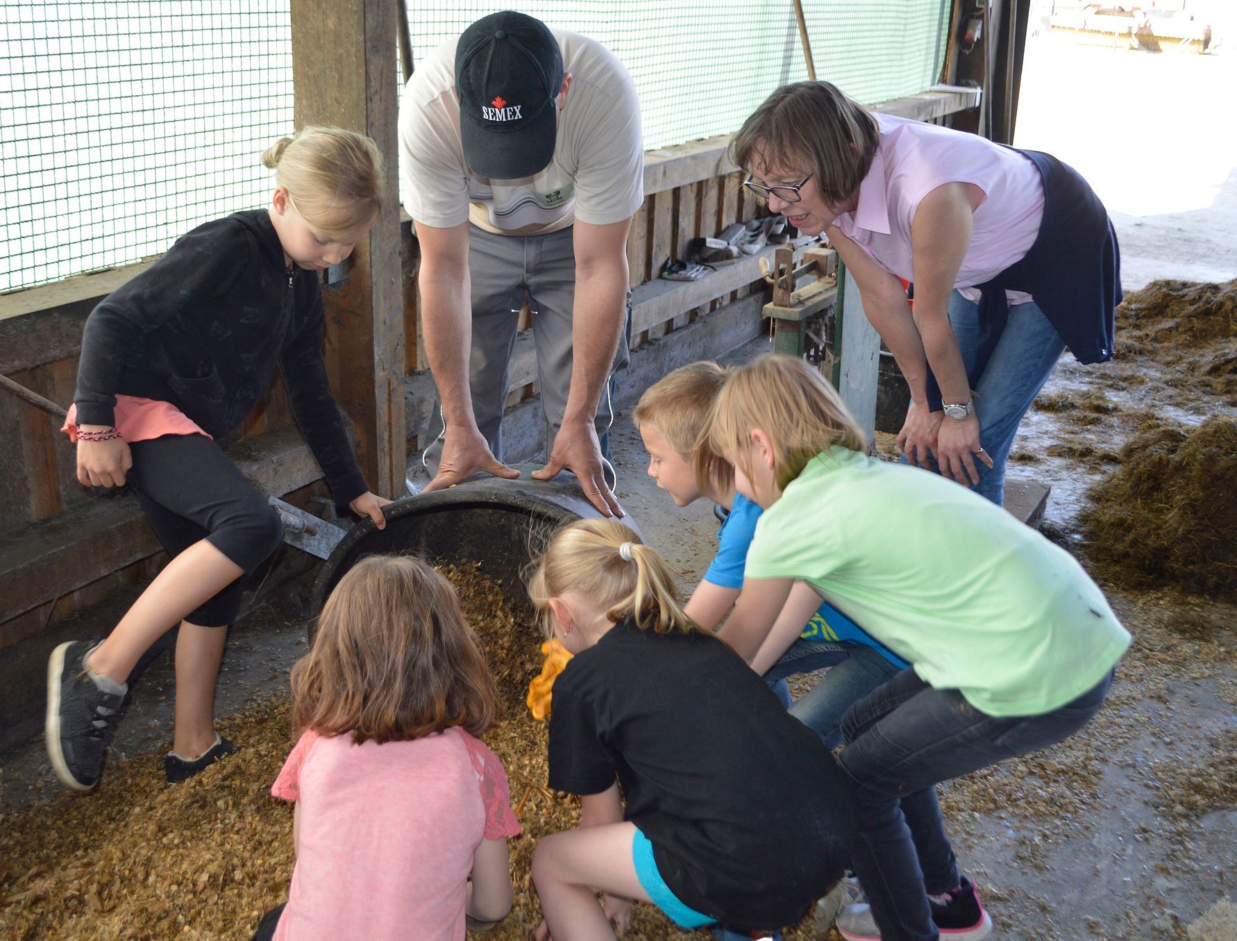 Lernen live: Grundschüler aus Oberbrügge auf Bauernhof-Entdeckungstour 